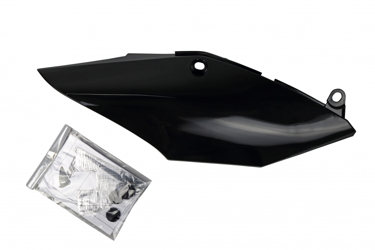 Side panels - black - Honda - REPLICA PLASTICS - HO04693-001 - UFO Plast