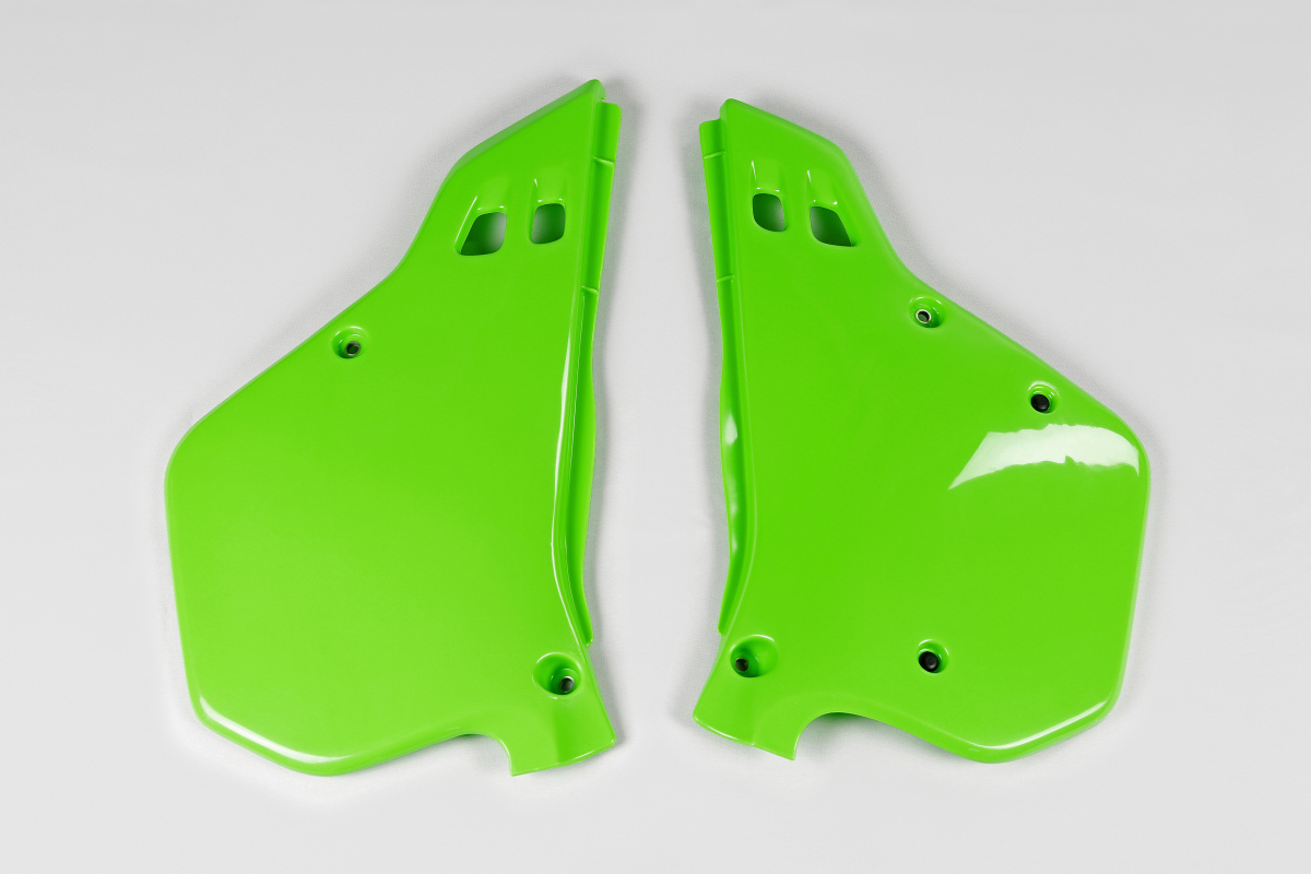 Side Panels green for Kawasaki KX 125 (1990-91) - KX 250 (1990-91) - REPLICA PLASTICS - KA02730-026 - Ufo Plast