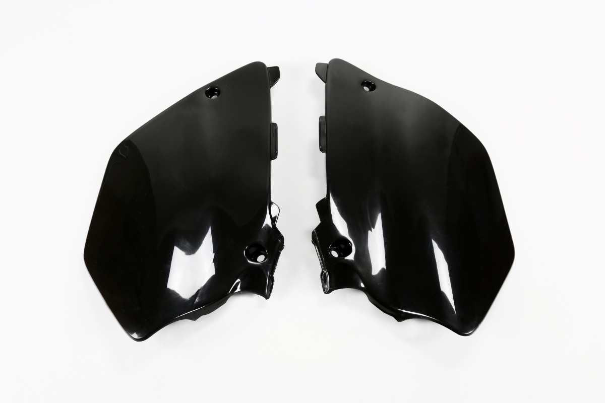 Side panels - black - Yamaha - REPLICA PLASTICS - YA03847-001 - UFO Plast