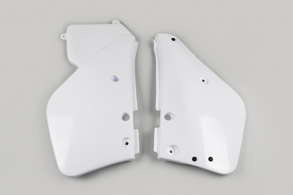 Side panels - white 046 - Yamaha - REPLICA PLASTICS - YA02804-046 - UFO Plast